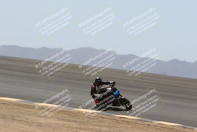 media/Apr-10-2022-SoCal Trackdays (Sun) [[f104b12566]]/Bowl (11am)/